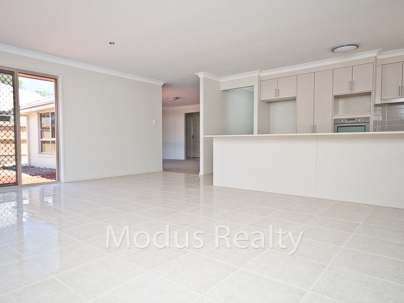 2 Cassia Street, Bridgeman Downs QLD 4035