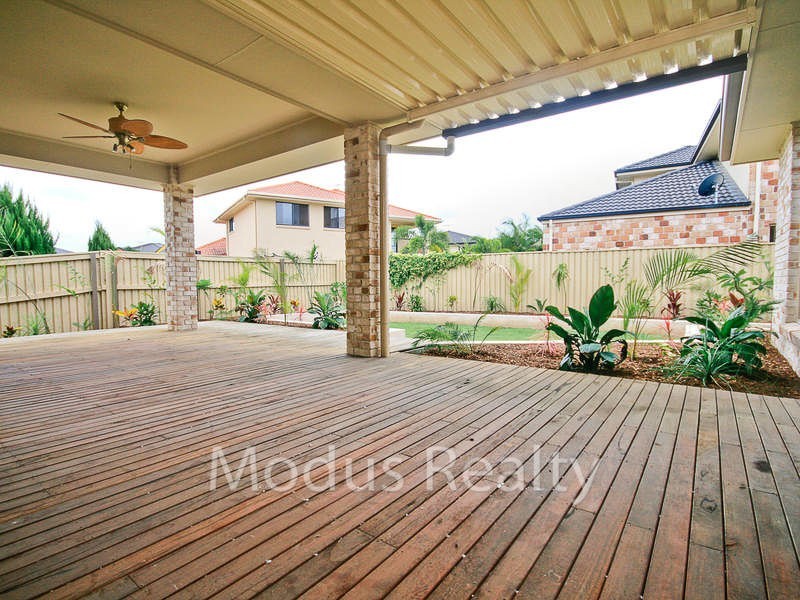 27 Riverside Terrace, Windaroo QLD 4207