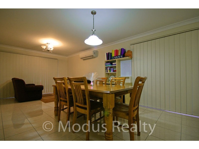 6 Benarkin Close, Waterford QLD 4133