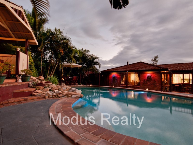 8 Vista Court, Capalaba QLD 4157