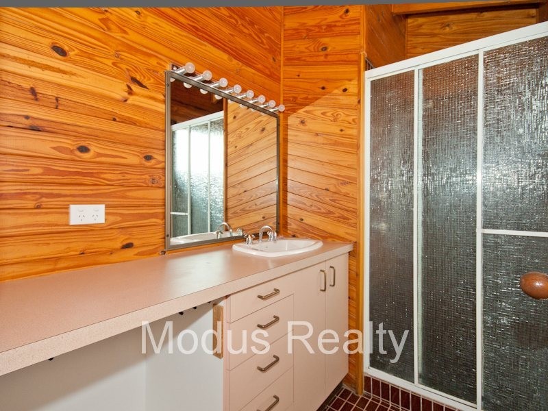13 Elysium Rd, Rochedale South QLD 4123