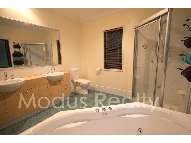 41 Innes Crescent, Cornubia QLD 4130