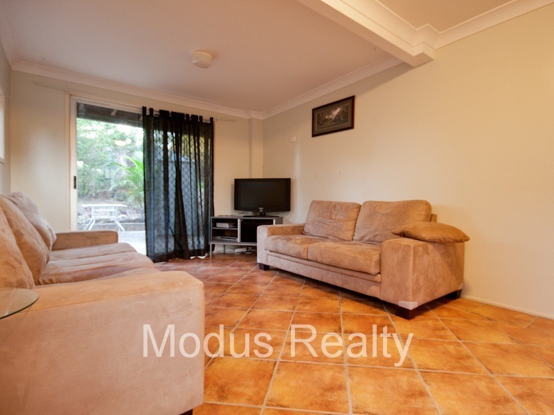 28 Finfoot Street, Rochedale South QLD 4123