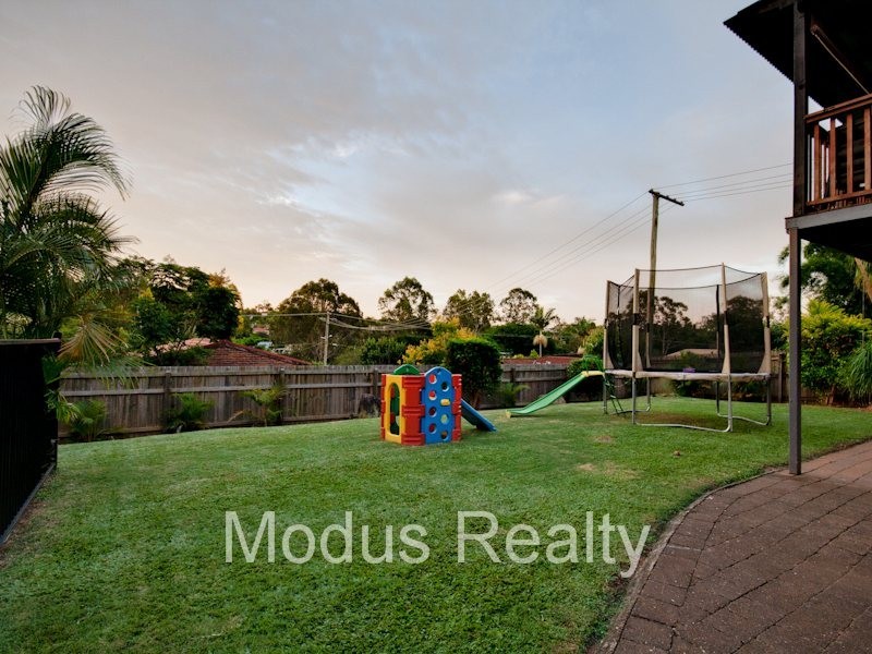 28 Finfoot Street, Rochedale South QLD 4123