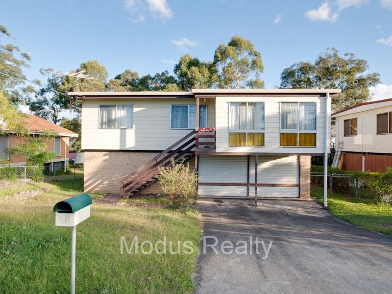 15 Karen Sreet, Woodridge QLD 4114