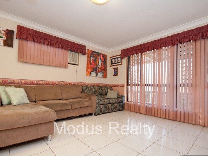 Edens Landing QLD 4207