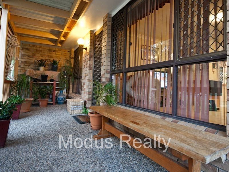 Edens Landing QLD 4207