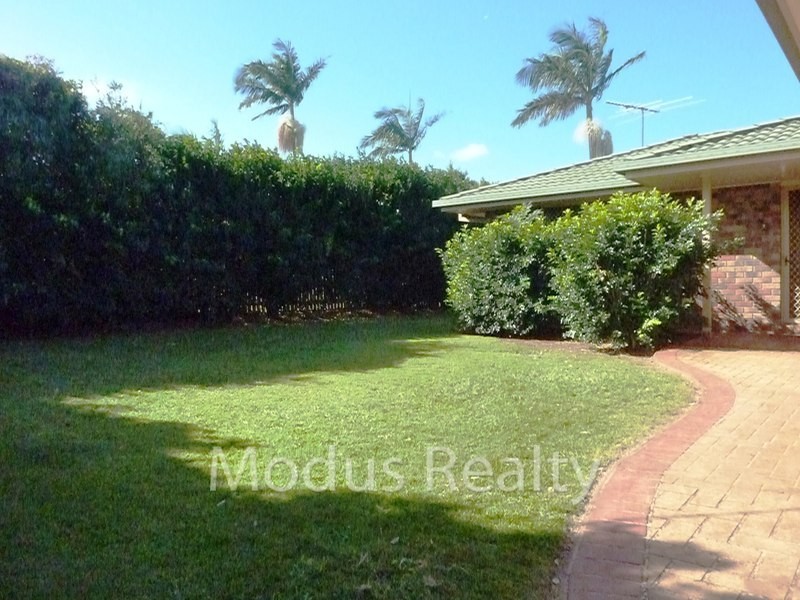 60 Cane Street, Redland Bay QLD 4165