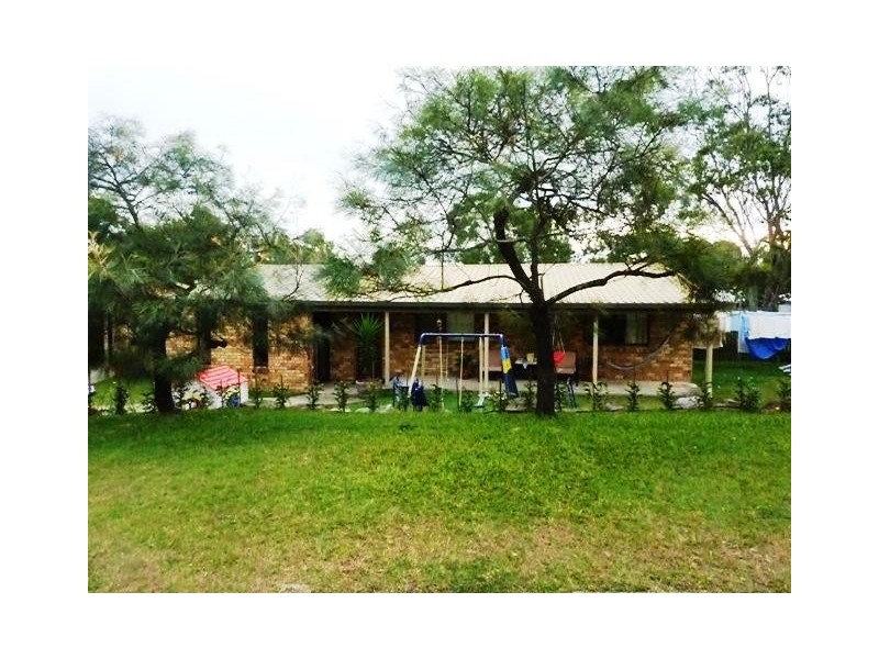 18 Darnum  Crt, Cornubia QLD 4130