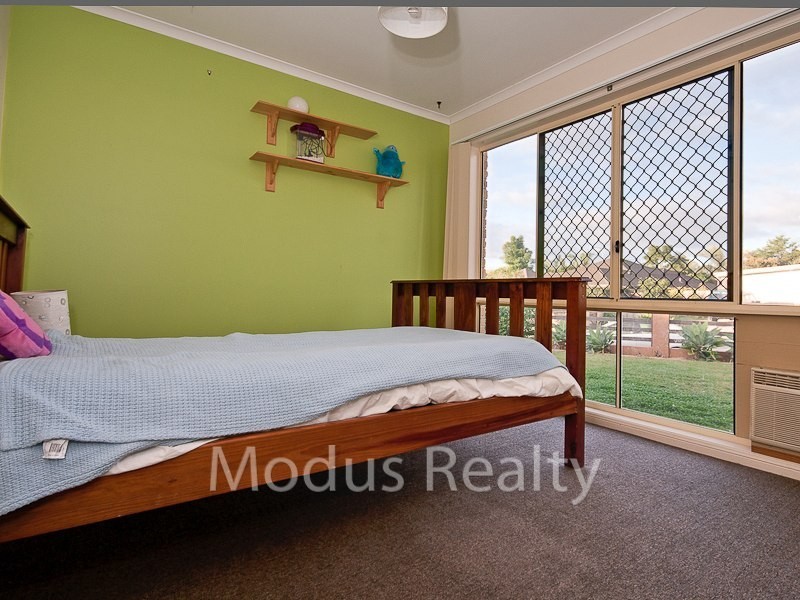 4 Kimbolton Drive, Redland Bay QLD 4165