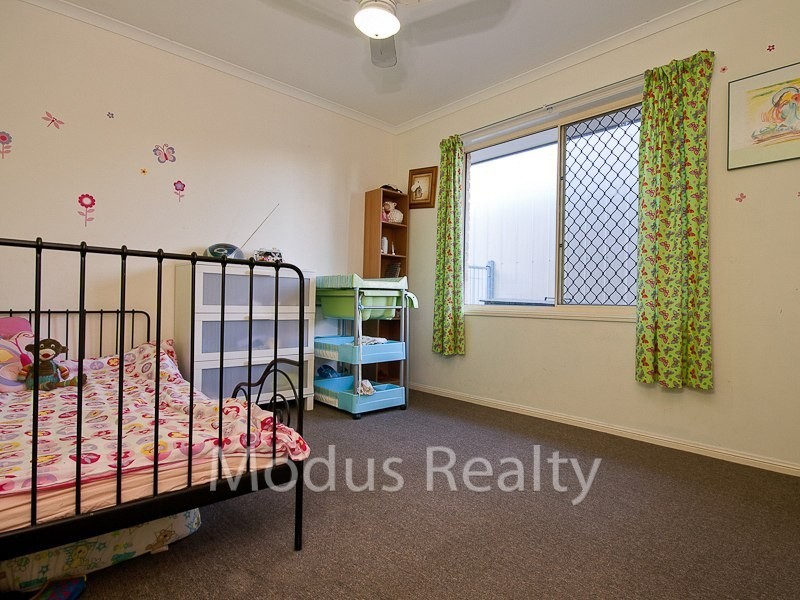 4 Kimbolton Drive, Redland Bay QLD 4165