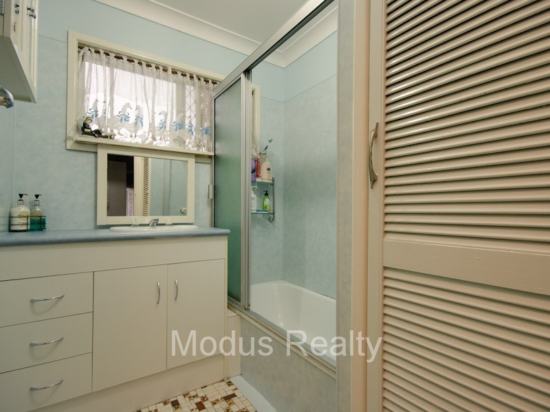 32 Bambil Street, Crestmead QLD 4132