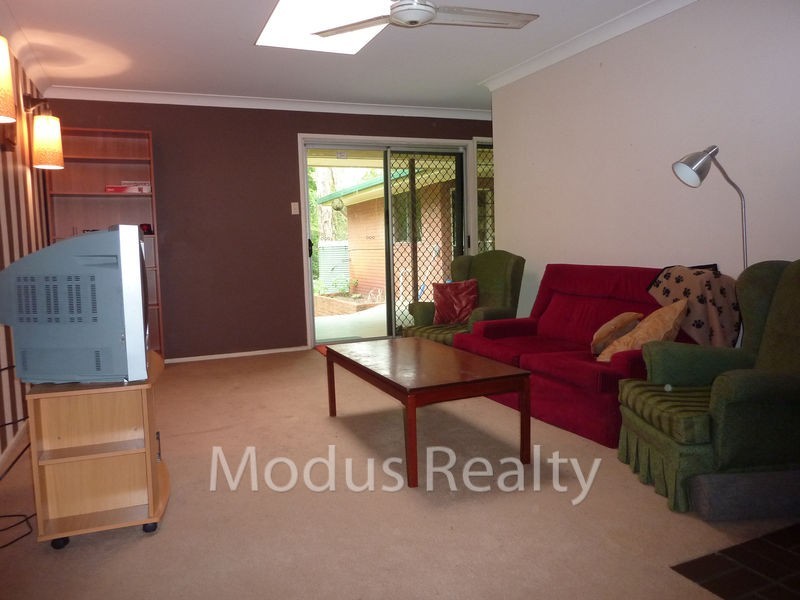 270 Tallagandra Road, Holmview QLD 4207