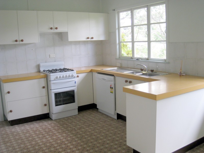 24 Jasper Street, Holland Park QLD 4121