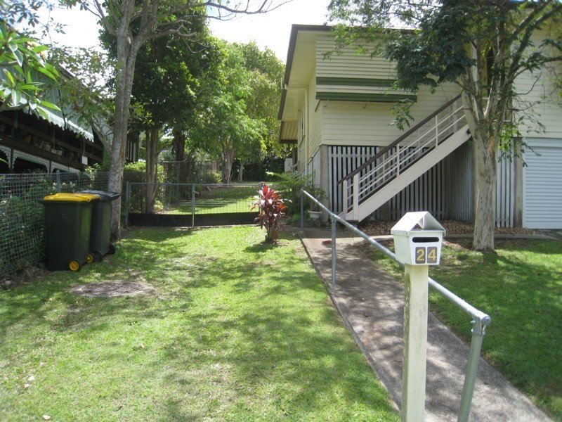 24 Jasper Street, Holland Park QLD 4121