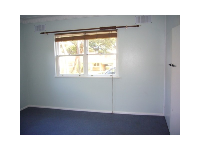2/4 Taylor Close, Miranda NSW 2228