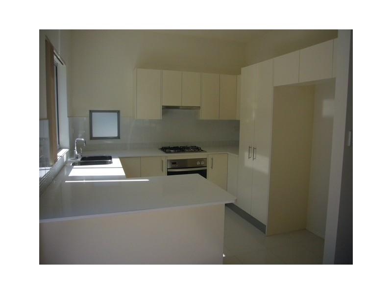 2/9 Fenton Avenue, Caringbah NSW 2229