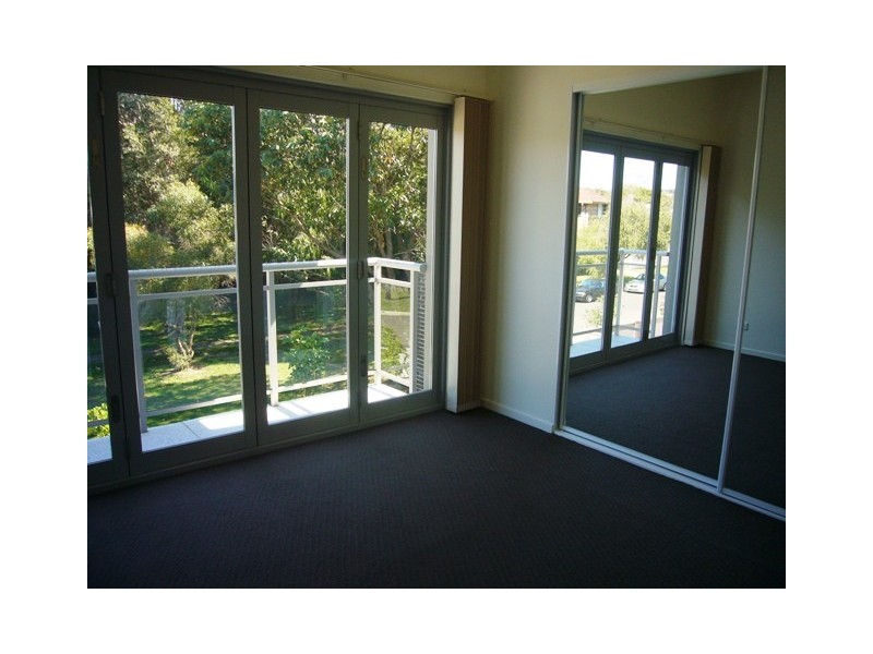 2/9 Fenton Avenue, Caringbah NSW 2229