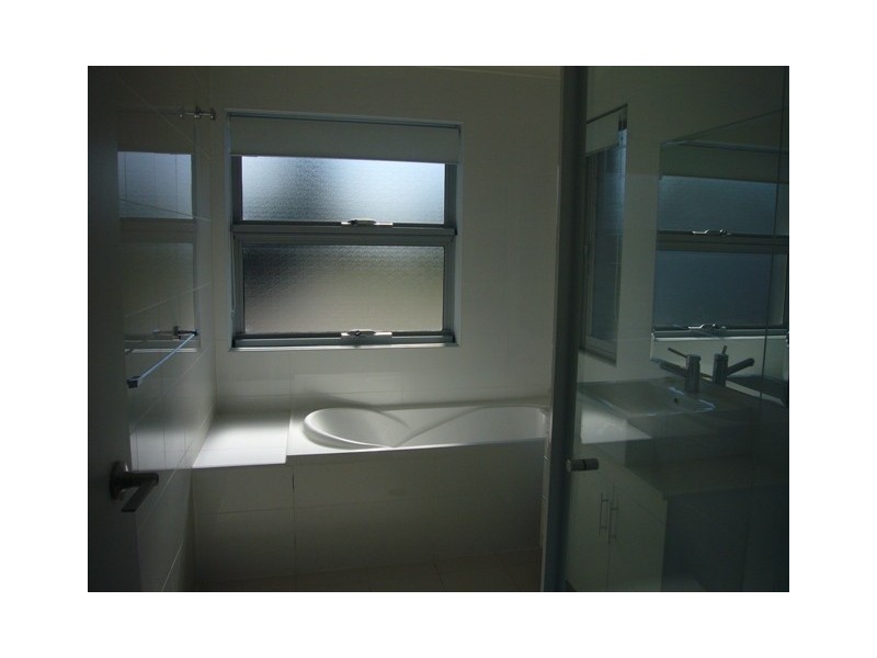 2/9 Fenton Avenue, Caringbah NSW 2229