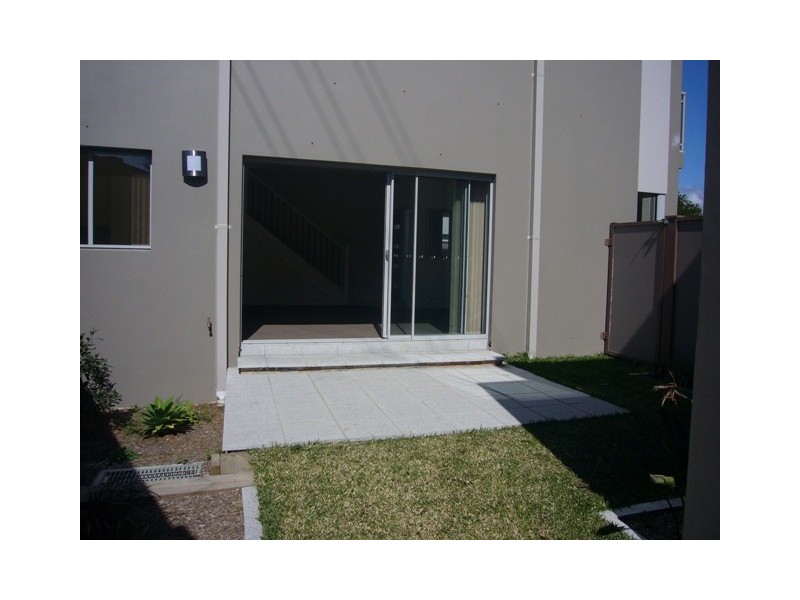 2/9 Fenton Avenue, Caringbah NSW 2229