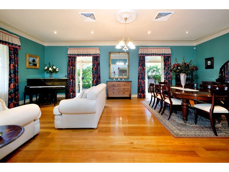 27  Boorara Avenue, Oatley NSW 2223