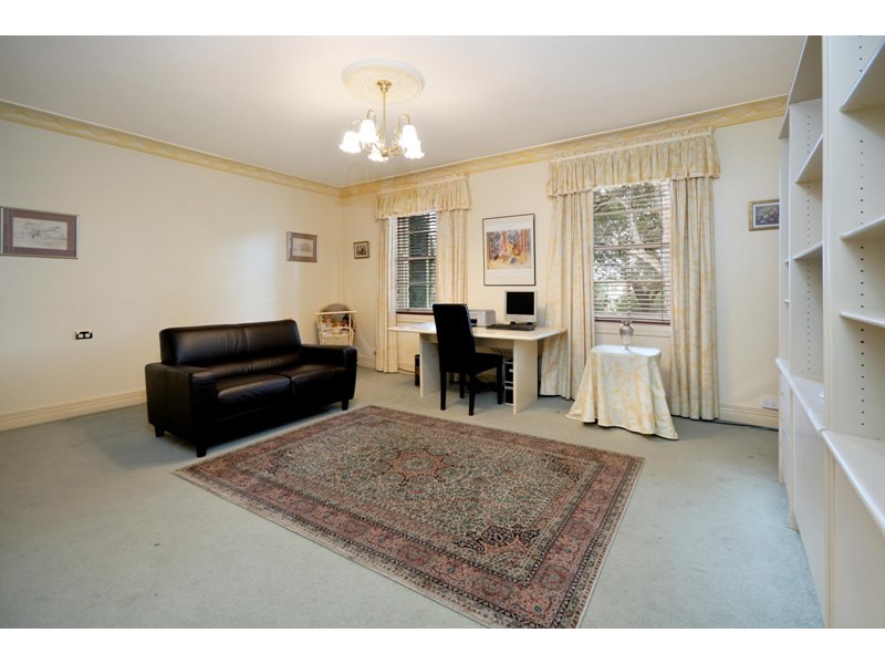 27  Boorara Avenue, Oatley NSW 2223