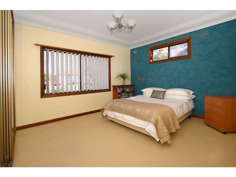 19  Raleigh Avenue, Caringbah NSW 2229