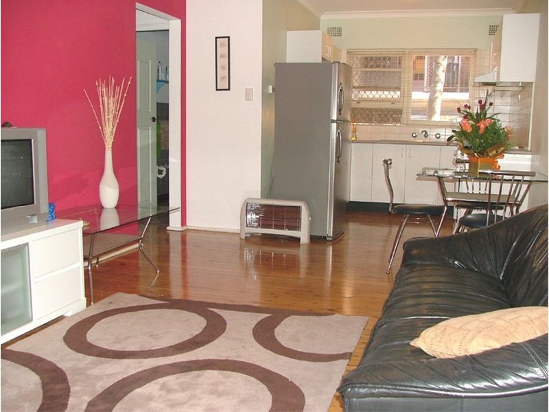 2/13  Burke Road, Cronulla NSW 2230