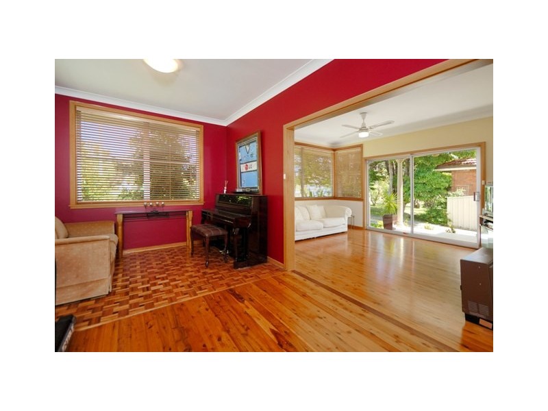 24  Bunarba Road, Gymea Bay NSW 2227