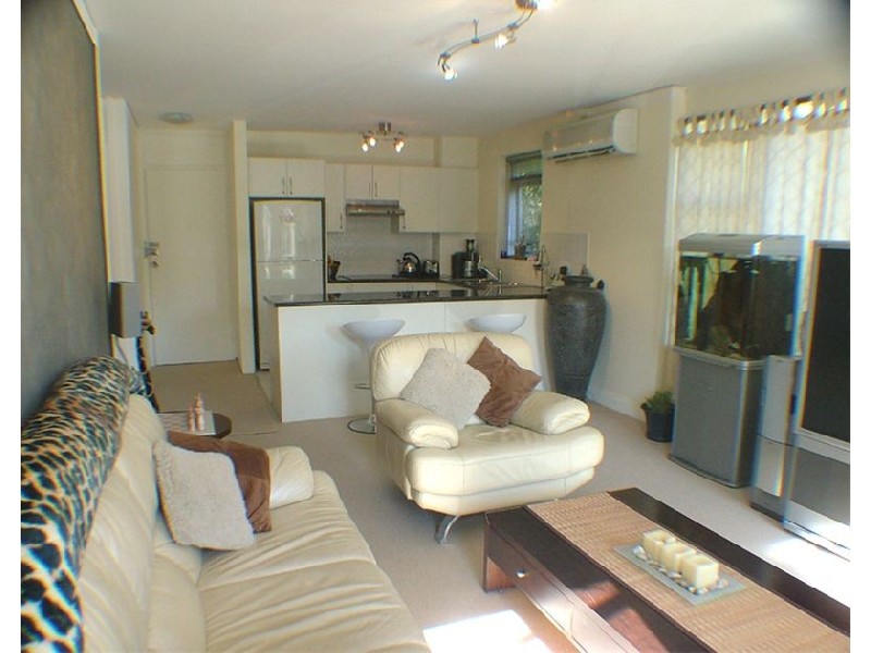 2/8  Searl Road, Cronulla NSW 2230