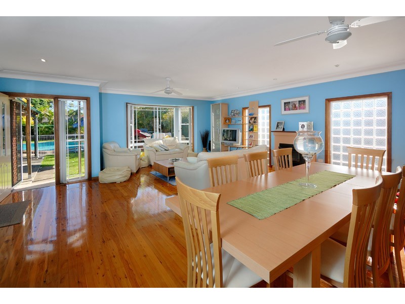 8   Combara Ave, Caringbah NSW 2229