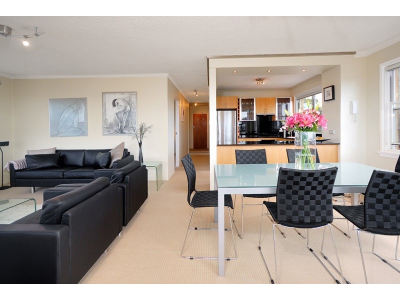 10/71  Ewos Parade, Cronulla NSW 2230