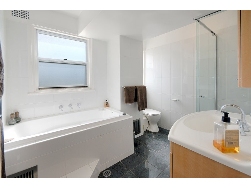 10/71  Ewos Parade, Cronulla NSW 2230