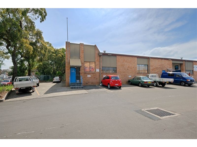 1/3-11  Flora Street, Kirrawee NSW 2232