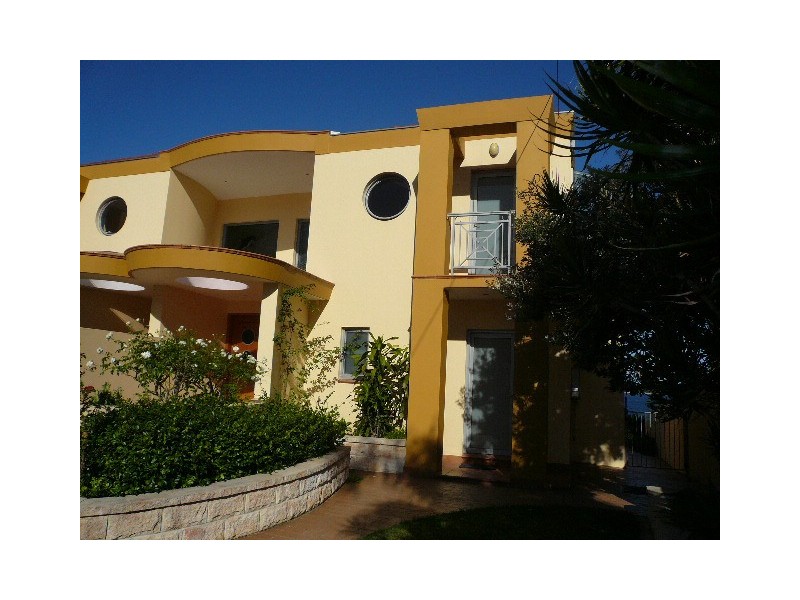 2/8  Glaisher Parade, Cronulla NSW 2230