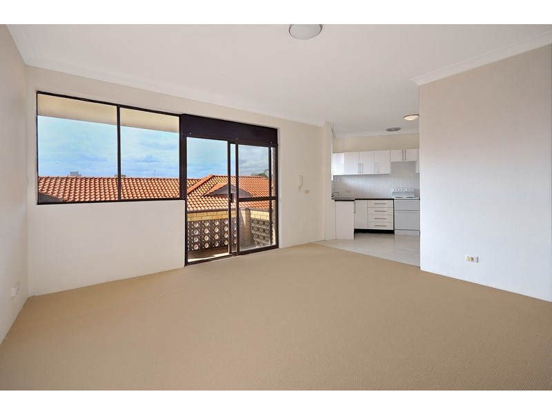 11/12  Ewos Parade, Cronulla NSW 2230