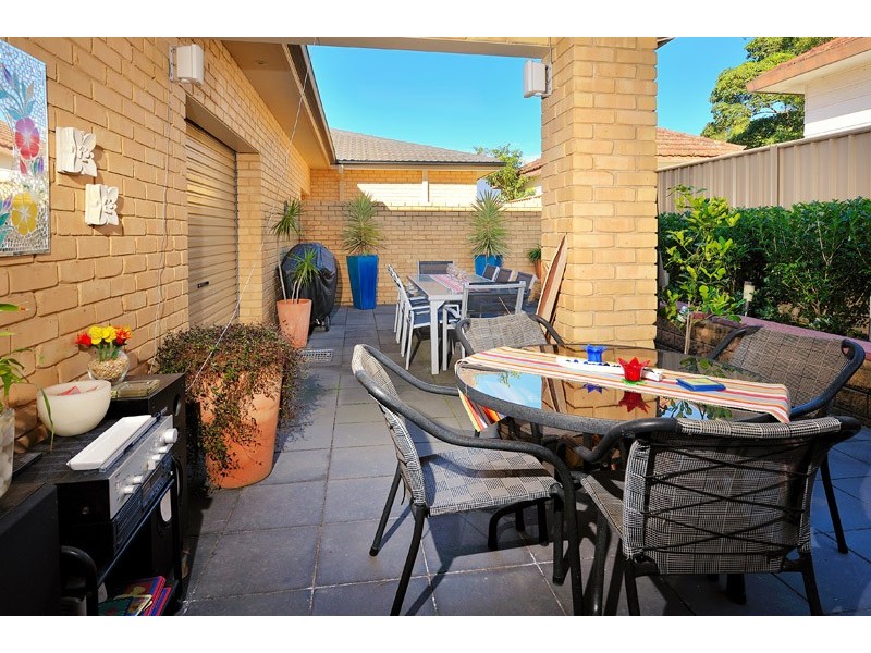 2/274   President Avenue, Gymea NSW 2227