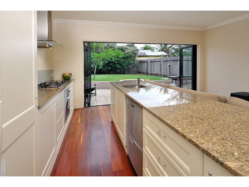 32B  Richmount St, Cronulla NSW 2230