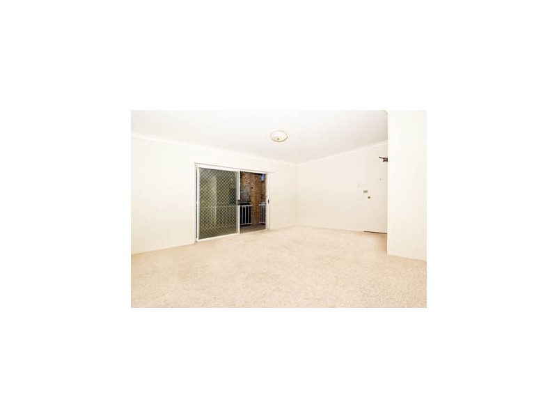 2/23  Robertson Street, Sutherland NSW 2232