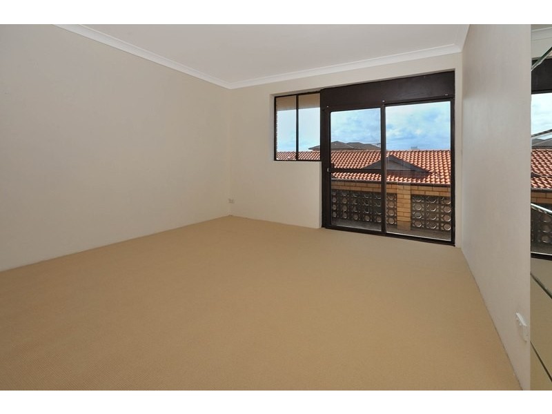 11/12  Ewos Parade, Cronulla NSW 2230