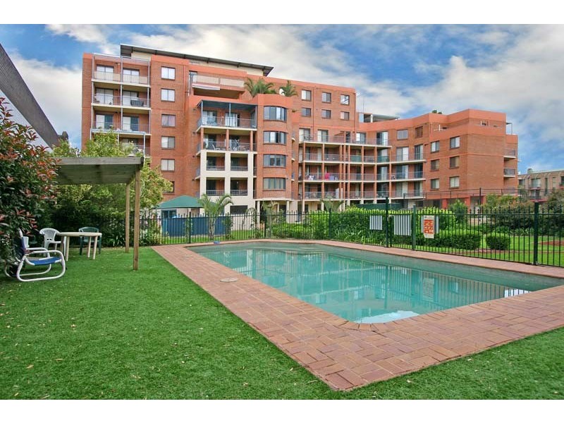 18/2-4  Central Road, Miranda NSW 2228