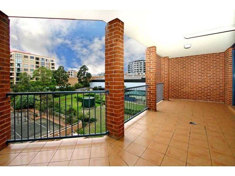18/2-4  Central Road, Miranda NSW 2228