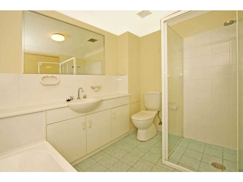 18/2-4  Central Road, Miranda NSW 2228