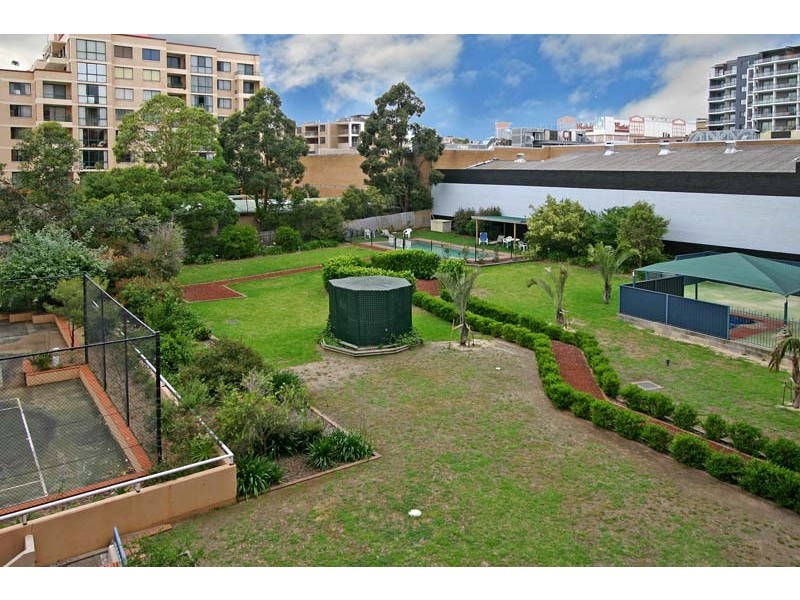 18/2-4  Central Road, Miranda NSW 2228