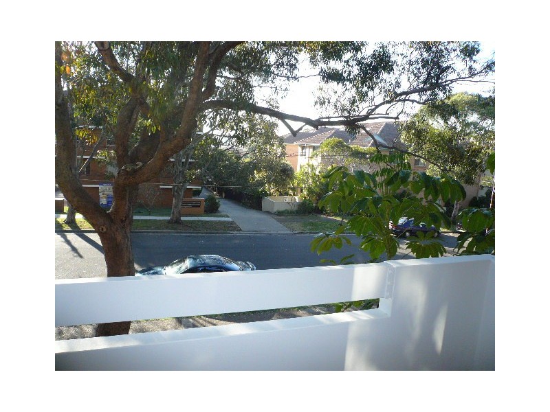 2/10  Clyde Avenue, Cronulla NSW 2230