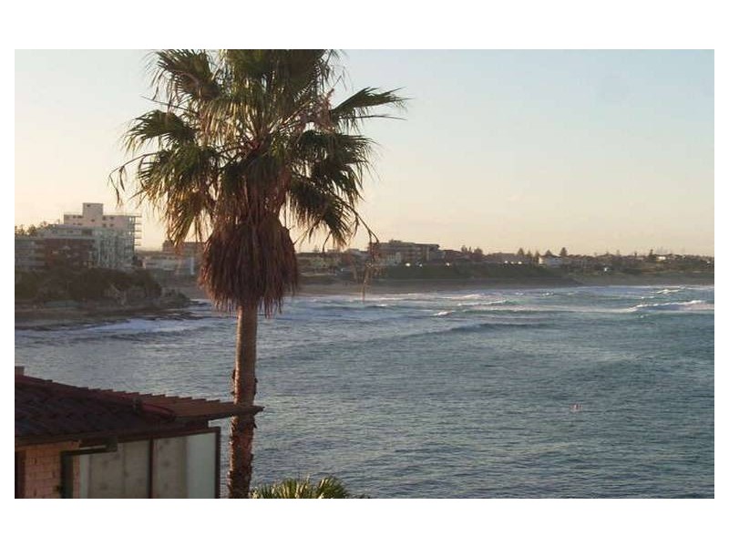 17/12  The Esplanade, Cronulla NSW 2230