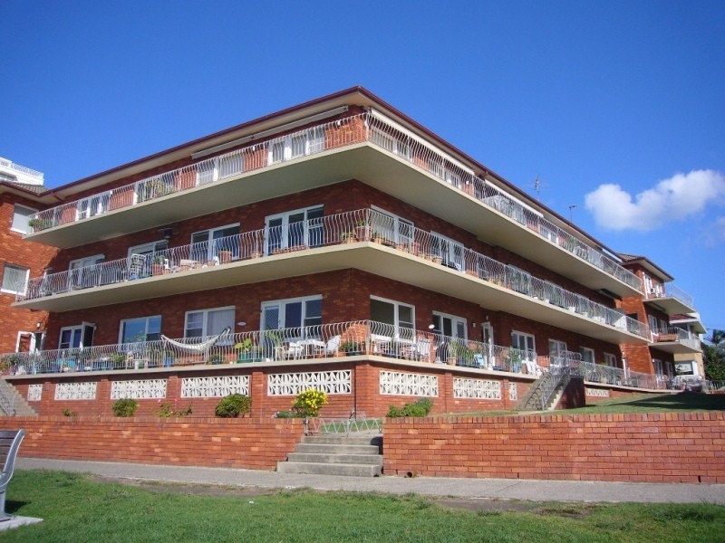 17/12  The Esplanade, Cronulla NSW 2230