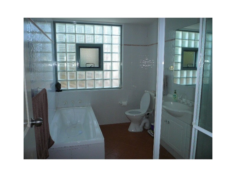 8/27-29  Searl, Cronulla NSW 2230