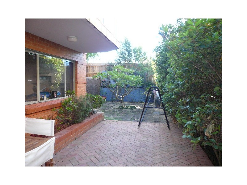 8/27-29  Searl, Cronulla NSW 2230