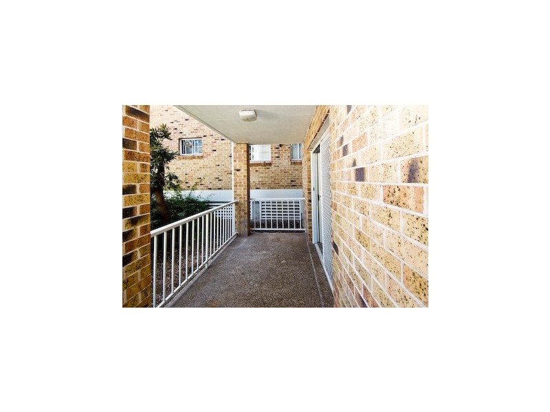 2/23  Robertson Street, Sutherland NSW 2232